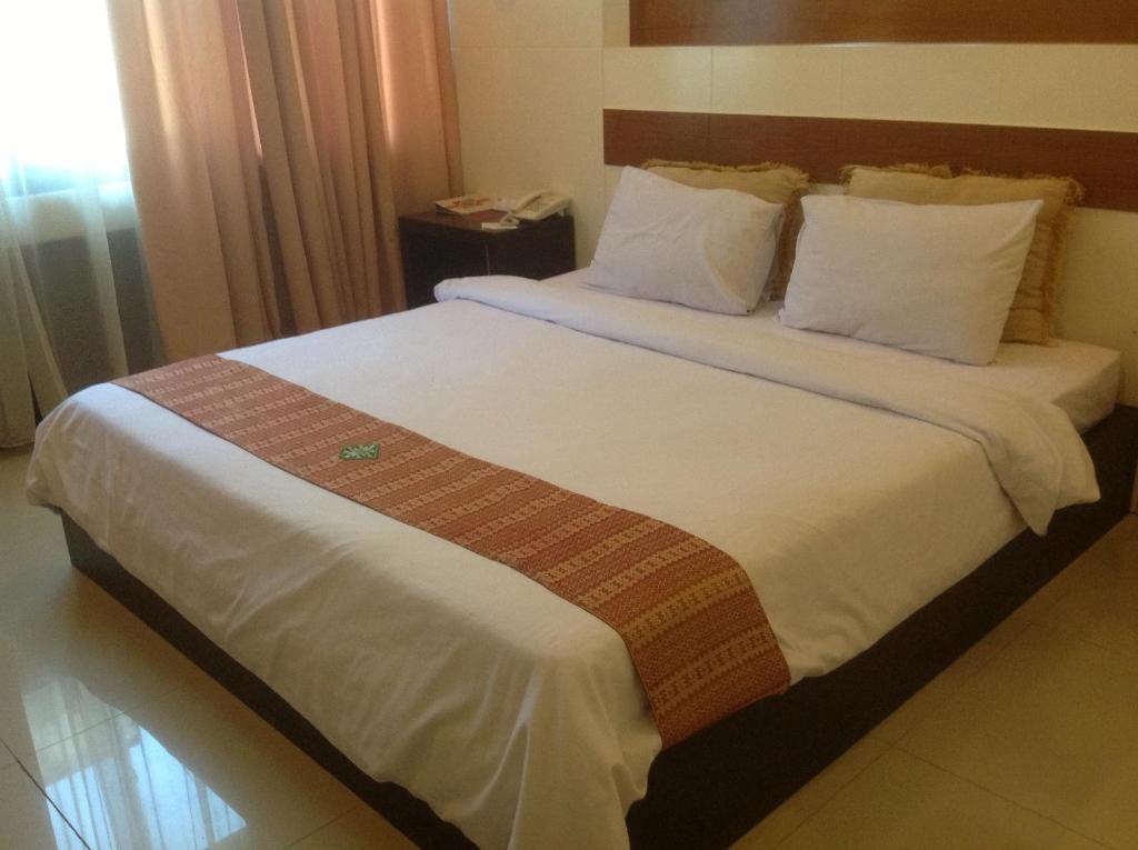 Hotel Swarna Dwipa Παλεμπάνγκ Εξωτερικό φωτογραφία