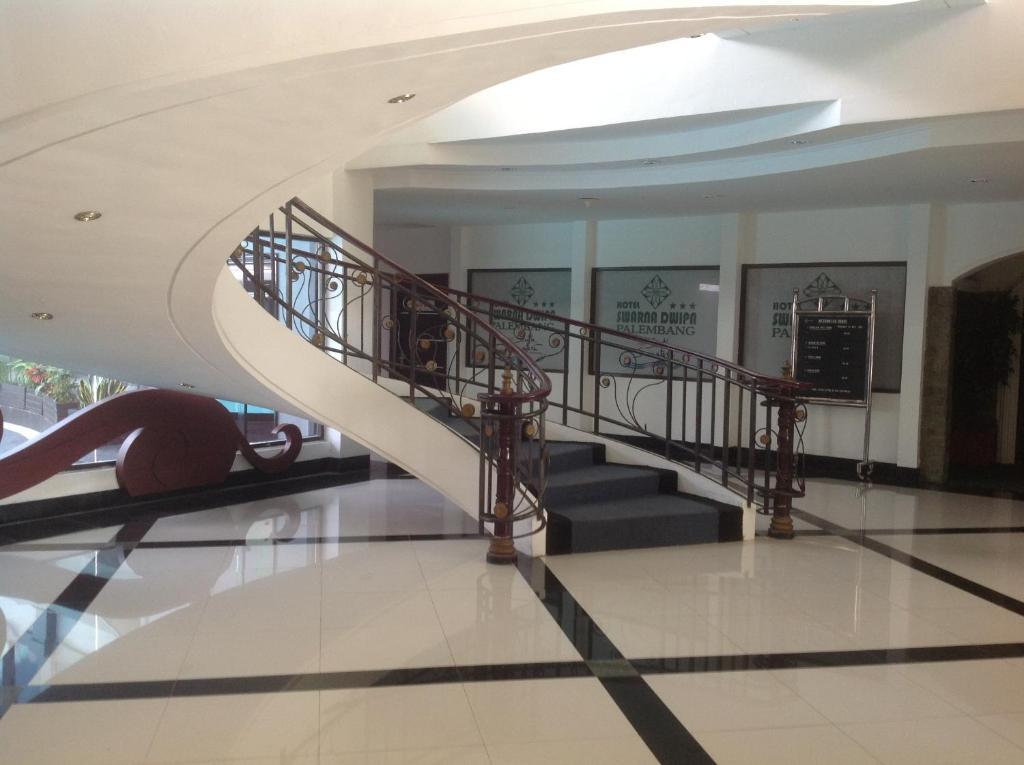 Hotel Swarna Dwipa Παλεμπάνγκ Εξωτερικό φωτογραφία