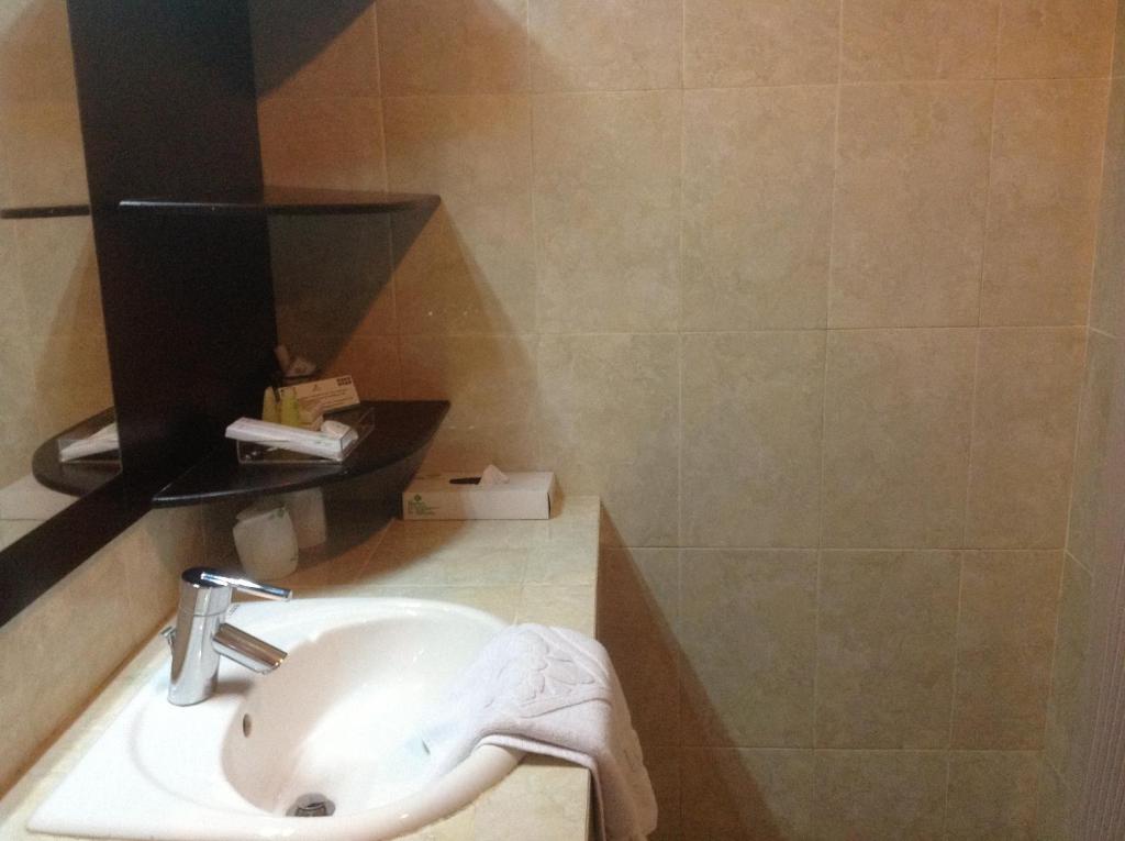 Hotel Swarna Dwipa Παλεμπάνγκ Εξωτερικό φωτογραφία