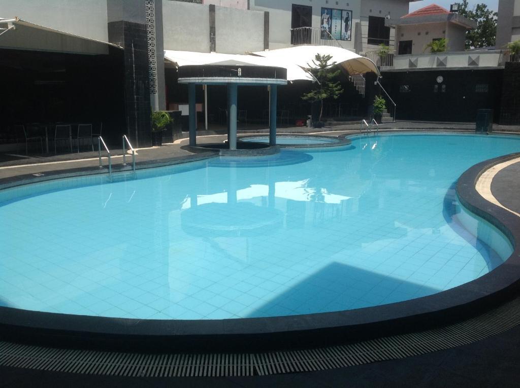 Hotel Swarna Dwipa Παλεμπάνγκ Εξωτερικό φωτογραφία